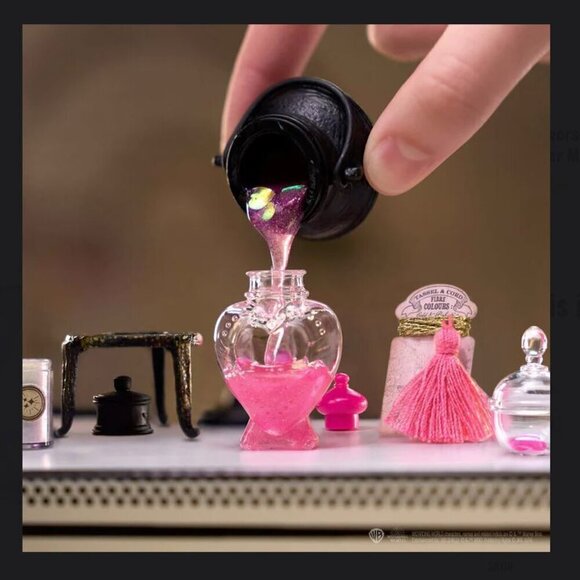 Miniverse x Harry Potter Mini Potion Collectibles - Picture 9 of 9